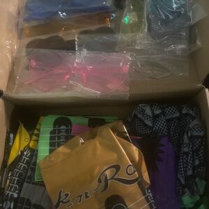 New! Colorful Party Favor Sunglasses Set